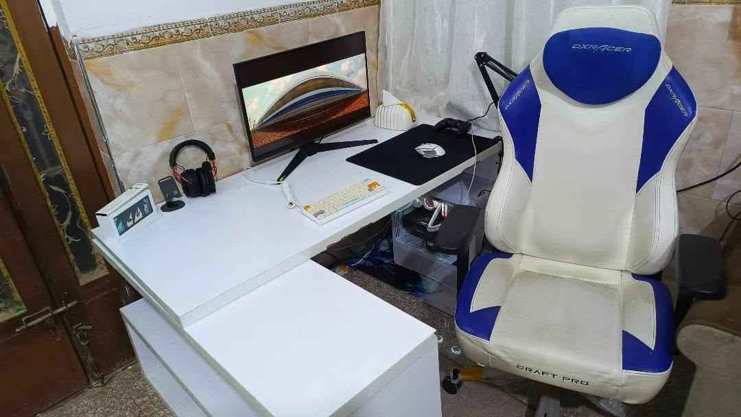 ‎ميز MDF مستعمل يفيد الحاسبة ومكتبي بنفس الوقت قياساته
120/150 عمق 70‎ بغداد, العراق


**إذا كنت صاحب هذا الإعلان وتريد حذفه لأي سبب، رجاءا أرسل رسالة إلى الدعم الفني**