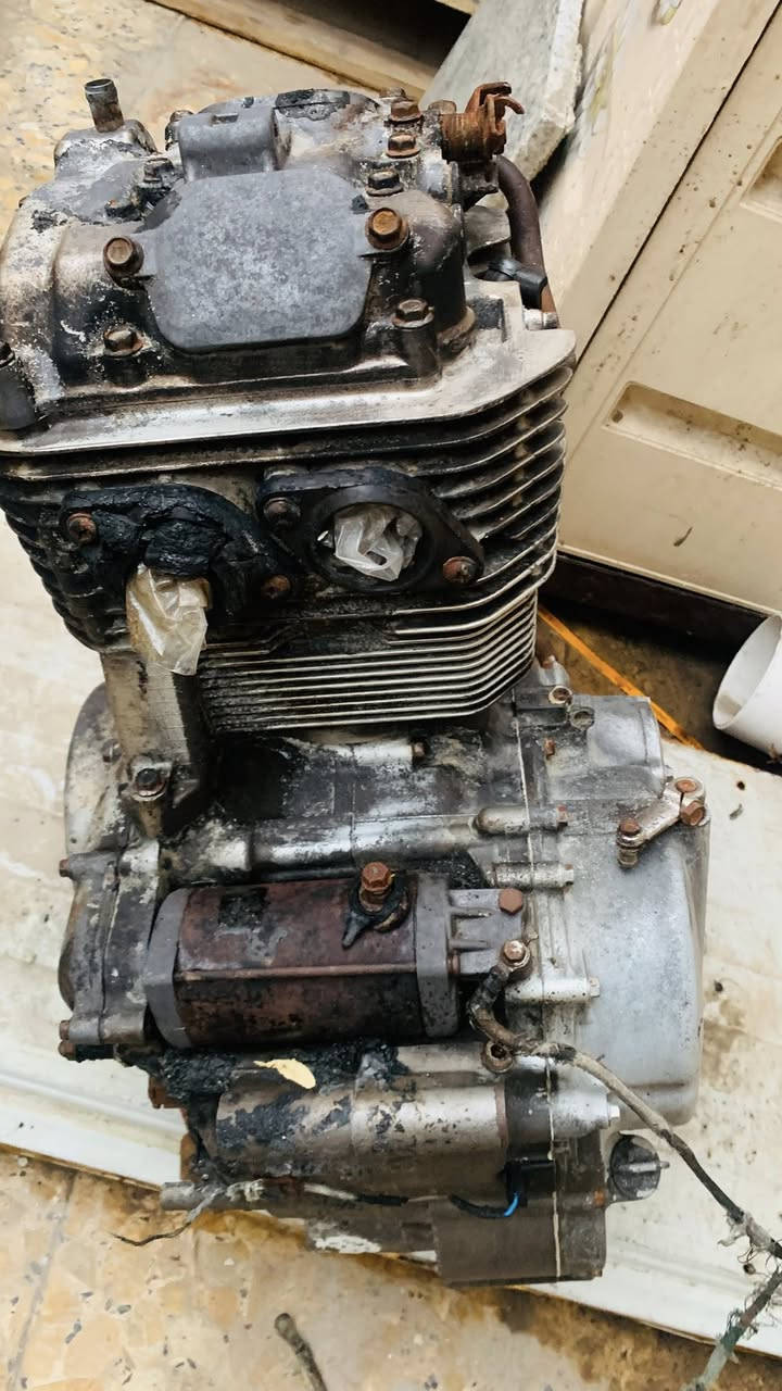 مكينة سزوكي حجم 750 للبيع ممصلح ولا مفتوح سعر 200 الف مكان القطعة بصرة***********
