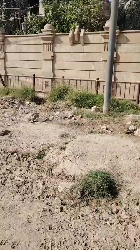 دار للبيع المساحه 1500 متر ركن واجهيه 30 طابقين عدد الغرف ٨ غرف نوم ***********
