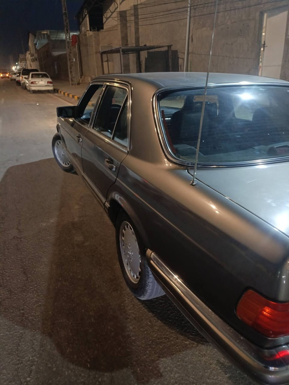 السلام عليكم مارسدس جانبو باب قصير محرك بلاد قبق اسود سلايد طكتين كشن كهرباء دبل مروحه دبل اريل اربعه جام كهرباء تبريد تدفئه تخم تاير جديد باتري جديد رقم ذي قار باسمي سنويه٣١ سياره متعوب عليه ٨٣ وبيه مجال ***********
