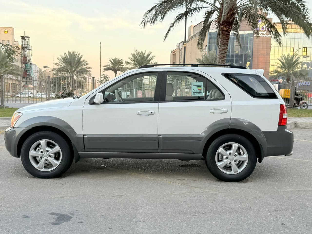 سورنتو 2009 خليجي كويتي السعر 118 فول مواصفات فئه EX لمتد فتحه كشنات جلد 7 راكب تبريد بيانو تحكم ستيرن مثبت سرعه شاشه كامره حساسات دواخل بيجي محرك V6 سلندر المرغوب فور ويل مري كهربائيه كشن كهربائي كفاله عامه ضربه و صبغ وتبديل ماشيه 155 السياره جديده بمعنه الكلمه رقم بغداد مشروع وطني سنويه جديده  مكان السياره كربلاء المقدسه للستفسار *********** البصرة, العراق
