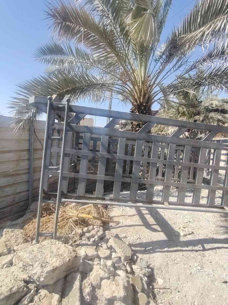 محجر فحل نضيف السعر 500 وبي مجال مكاني البصرة ابو الخصيب للاستفسار الاتصال***********
