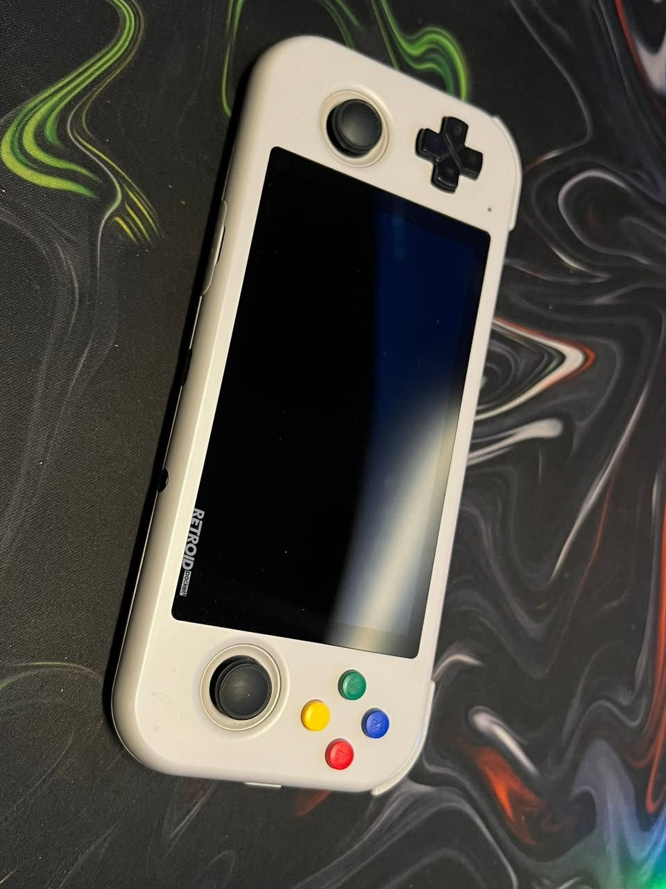 السلام عليكم جهاز العاب اسمهRetroid Pocket 3 Plus
نظام اندرويد كامل كلشي تكدر تنزل عليه 
قيم واخذ


**إذا كنت صاحب هذا الإعلان وتريد حذفه لأي سبب، رجاءا أرسل رسالة إلى الدعم الفني**