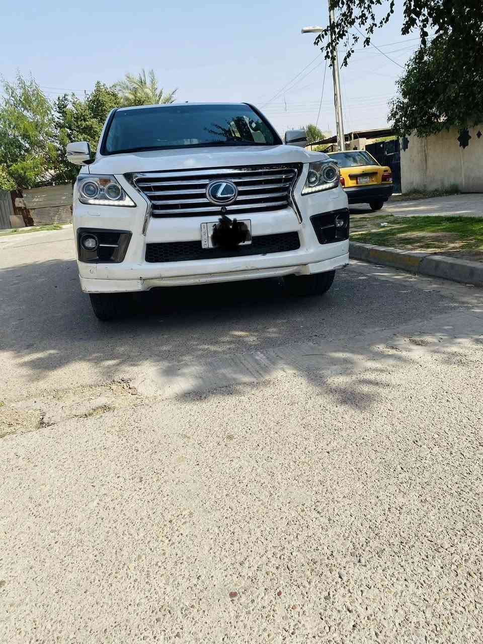 سلام وعليكم الكزاز موديل 2012مكفوله عده دعاميات ماشيه 154 حقيقي سياره جاهزه من كلشي سعر 330 وبيها مجال قليل حك الجيه مكاني بغداد ***********
