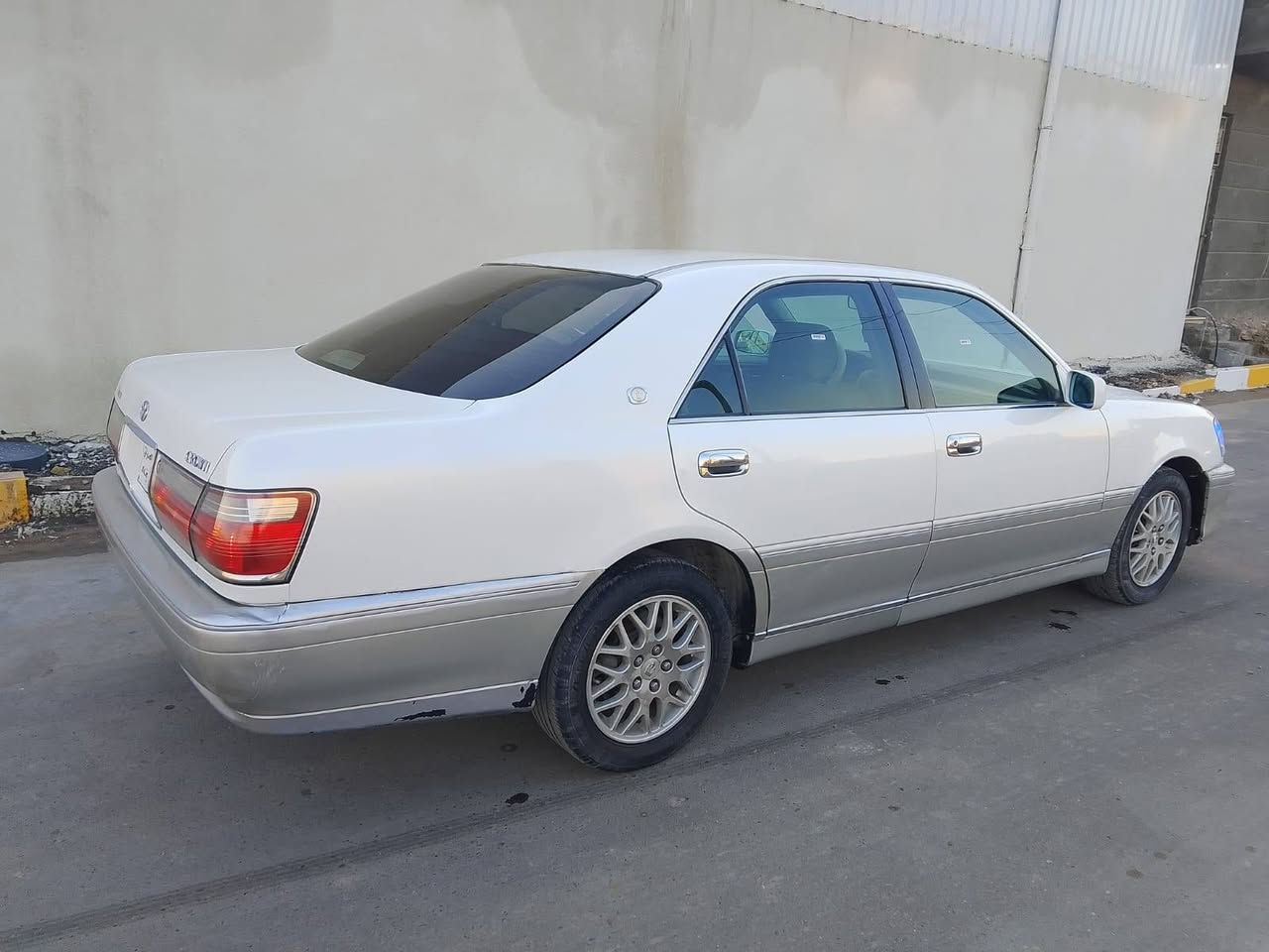 اسلام عليكم ملكه دخول جديد للبيع اومراوس بيه تئشيره بجنطه محرك كير حداديه تخم تاير  جديد تدفه تبريد كهربائية كله جاهزه باتري جديد  السعر 35. وبيه مجال حك الجه مكان ناصرية مركز ***********
