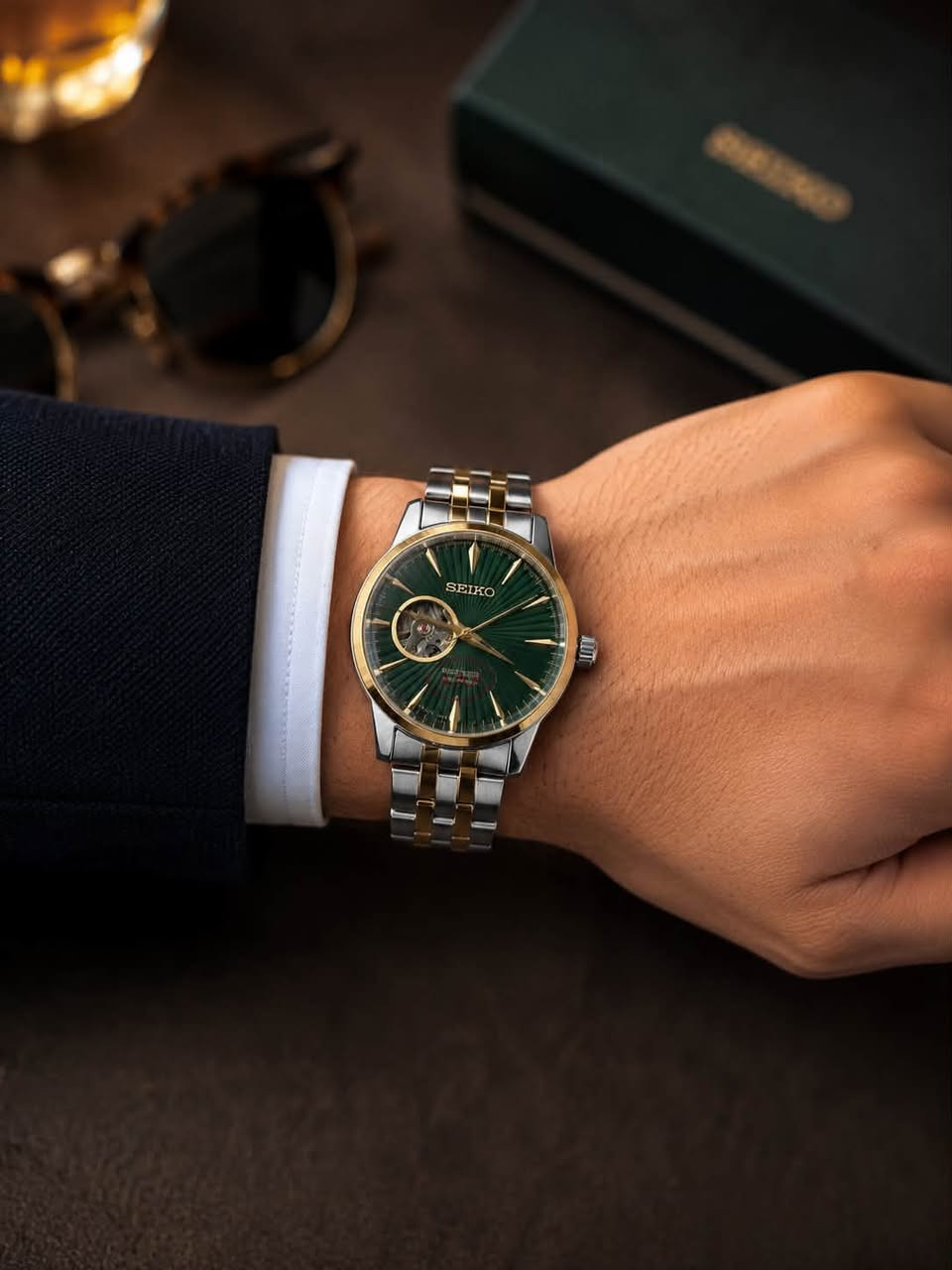 SEIKO ساعة ماركة
ماكينة أوتوماتيك 21 جوهرة مختومة 
مقاومة للماء، ، قفل فراشة
كاملة الأختام

#ساعه #ساعه_ماركه #ساعات_ماركات
#احدث_الساعات
#ساعه_رجالي


**إذا كنت صاحب هذا الإعلان وتريد حذفه لأي سبب، رجاءا أرسل رسالة إلى الدعم الفني**