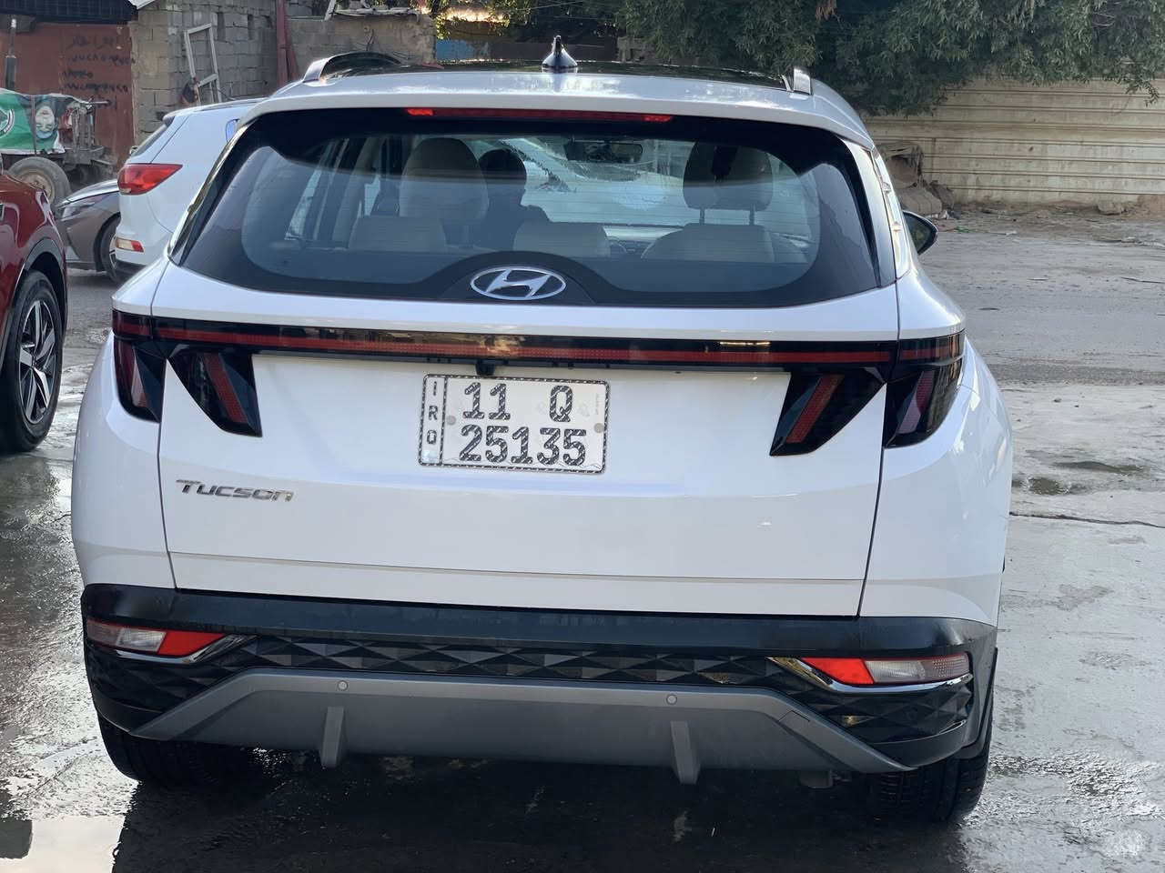 السلام عليكم توسان 24 تو كلر فول موصفات  خليجي شركه ماشيه 10الف  مكانه الزعفرانيه للستفسار الاتصال على الرقم ***********
