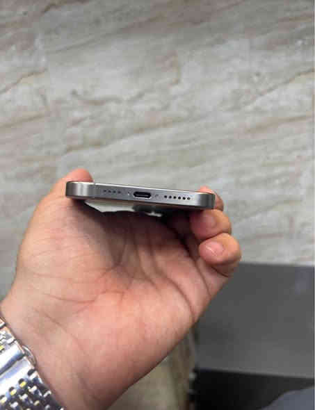 السلام عليكم ايفون 15 برو ماكس ((دبل سيمكارت)) نسخة ZA نظافة 100/100 بطارية 89🔋 كفالة عامة السعر 1175 وبي مجال عنوان نجف متواجد خاص إذا مو شراي لا تراسل فدوة لعيونك
***********
