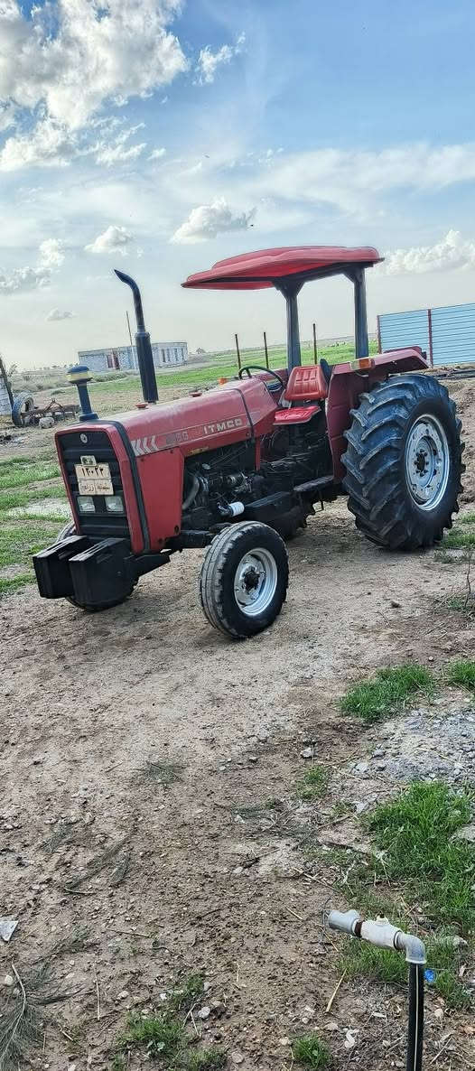 سلام عليكم بيع مكينة وارد ايراني مكفولة من جرار لجرار كهرباءيات كاشي شغال ومكفول موديل 13ارقام وسنوية مكان تاجي تفاصيل التصال برقم الهاتف ***********
