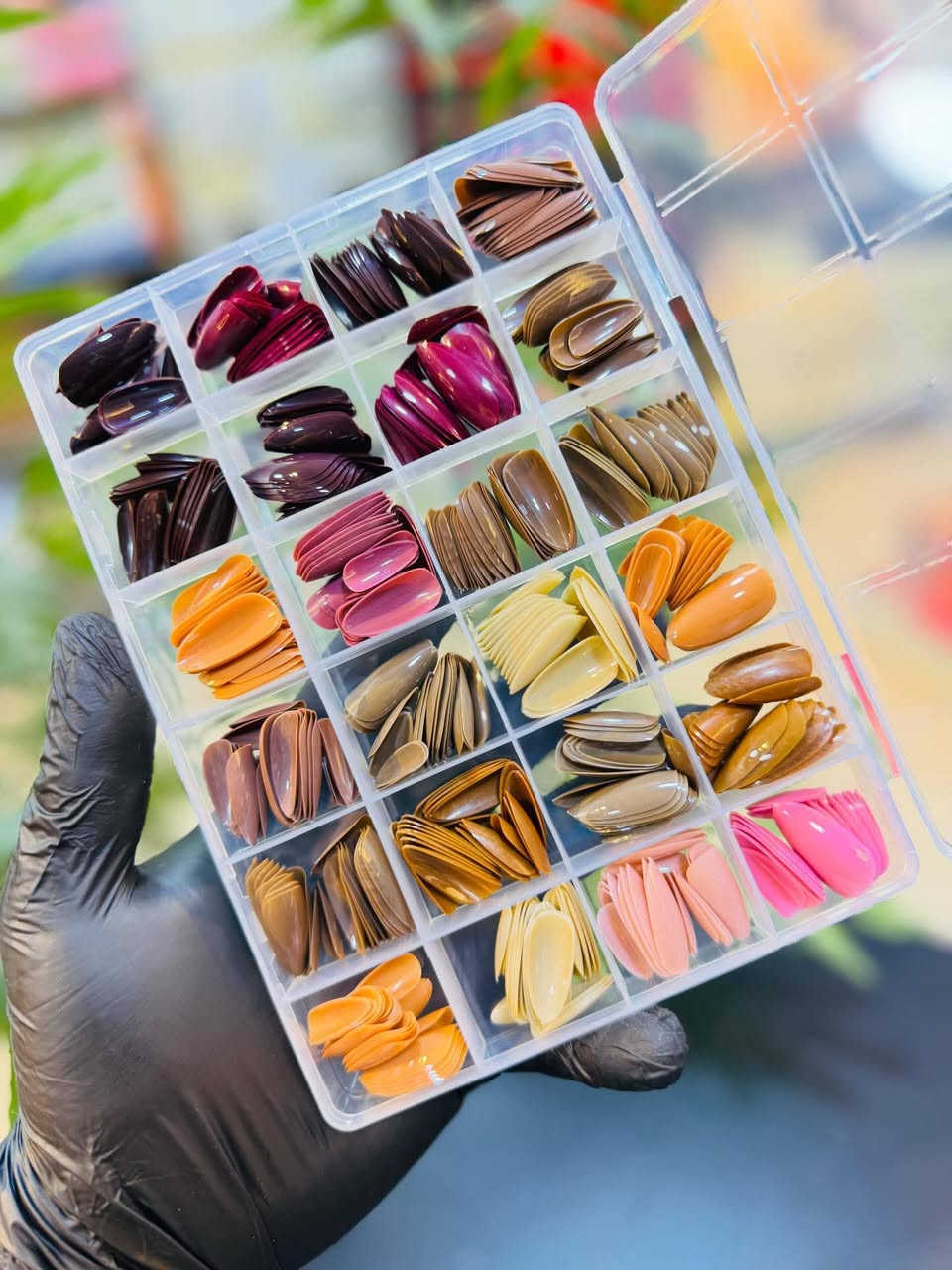 سيت اضافر ملون " أحجام مختلفه +
-• الحجم الكبير .
الوان جديده 

متوفر خدمه توصيل


**إذا كنت صاحب هذا الإعلان وتريد حذفه لأي سبب، رجاءا أرسل رسالة إلى الدعم الفني**