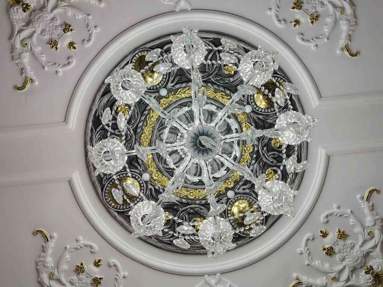 السلام عليكم ورحمة الله وبركاته
ليكتمل جمال بيتك 🏠🏚
نقدم لكم احدث الديكورات جبس بورد وارقى التصاميم وإبداعات في عالم الديكور دقه فالعمل وسرعه بالأنجاز و بأسعار تنافسيه 🔥
👈شيبورد
👈بديل الحجر
👈 بديل الخشب
‏👈بديل الرخام 
👈 ديكورات جبس أمبورد و بوكسات أناره مخفية 
‏👈 أسقف فلات جبس أمبورد
‏👈 فواصل جدران و أرفف وقواطع 
‏👈 ديكورات شاشات

نقوم بجميع الديكورات للمنازل و الشقق والمحلات التجااريه 
للأستفسارتواصل على الأرقام التاليه:👇
***********
***********
