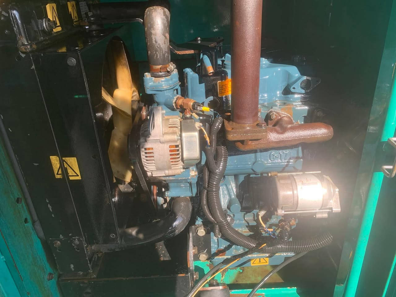 نوع المحرك:كابوته ياباني 🇯🇵
القدره:16.5kv
المحرك:3 بستم/ حجم 1703
نوع الملف:ستام فورد انكليزي نحاس100%
كاتم 
سستم بروتكشن كامل للحمايه
للاستفسار 
***********
