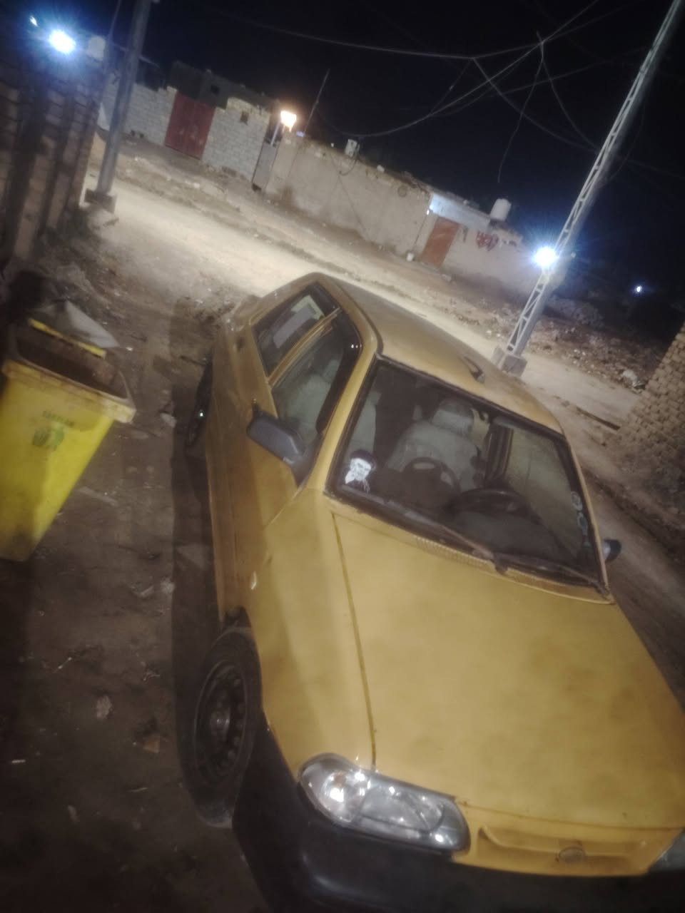 سلام عليكم سايبه موديل ١٥ البيع سياره نظيفه مكينه مكفوله كير بس رابع يفلت سنويه صاقطه علمن سياره راعيه بشاميه بس رقمه راح مني ماندله مايطلب عليه ولا ربع كفله الك من كلشي سعره ١٩ورقه وبيه مجال ***********
