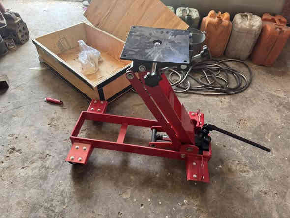 جك لبيع جديد سعر ٢٥٠الف /كوت ***********
