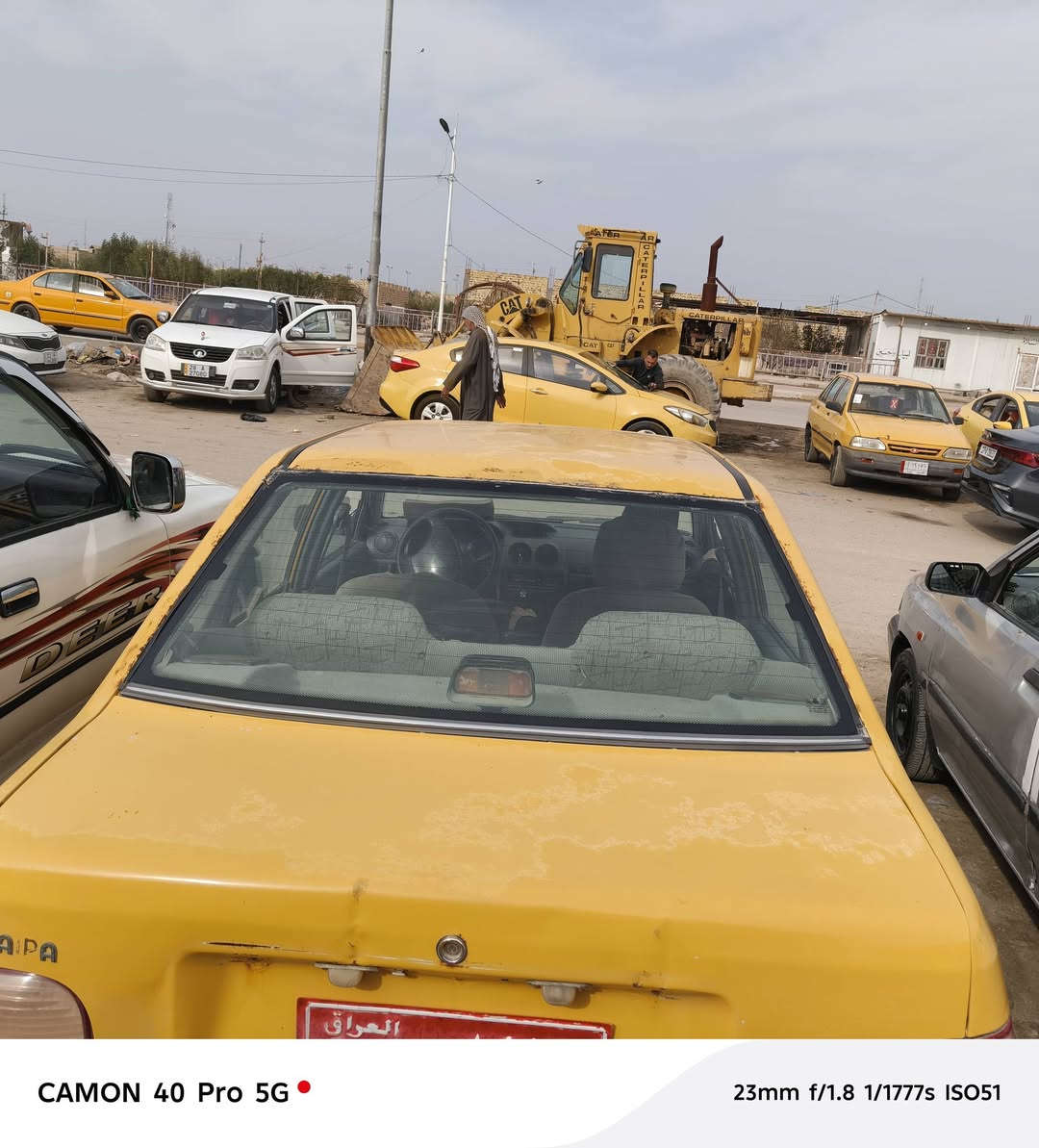 سايبه موديل ٢٠١٢ كير شرط مكينه بيه خيط بخار حداديه جديد سنويه صاقطه السعر ١٠ وبيه مجال استفسار ***********
