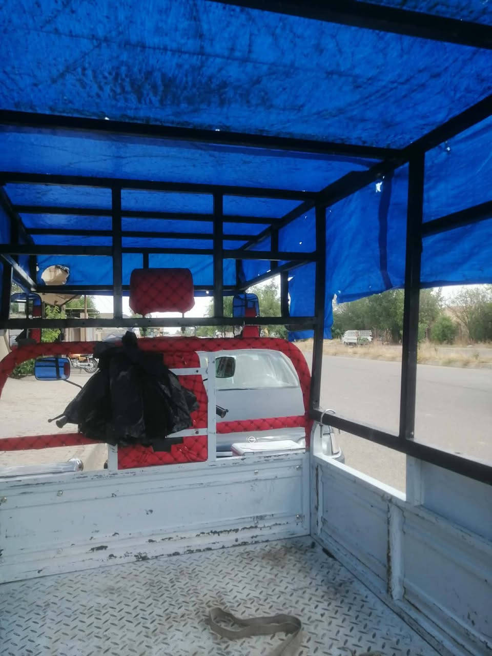جنج للبيع سعر 75 شرط مابيه لحيم
***********
