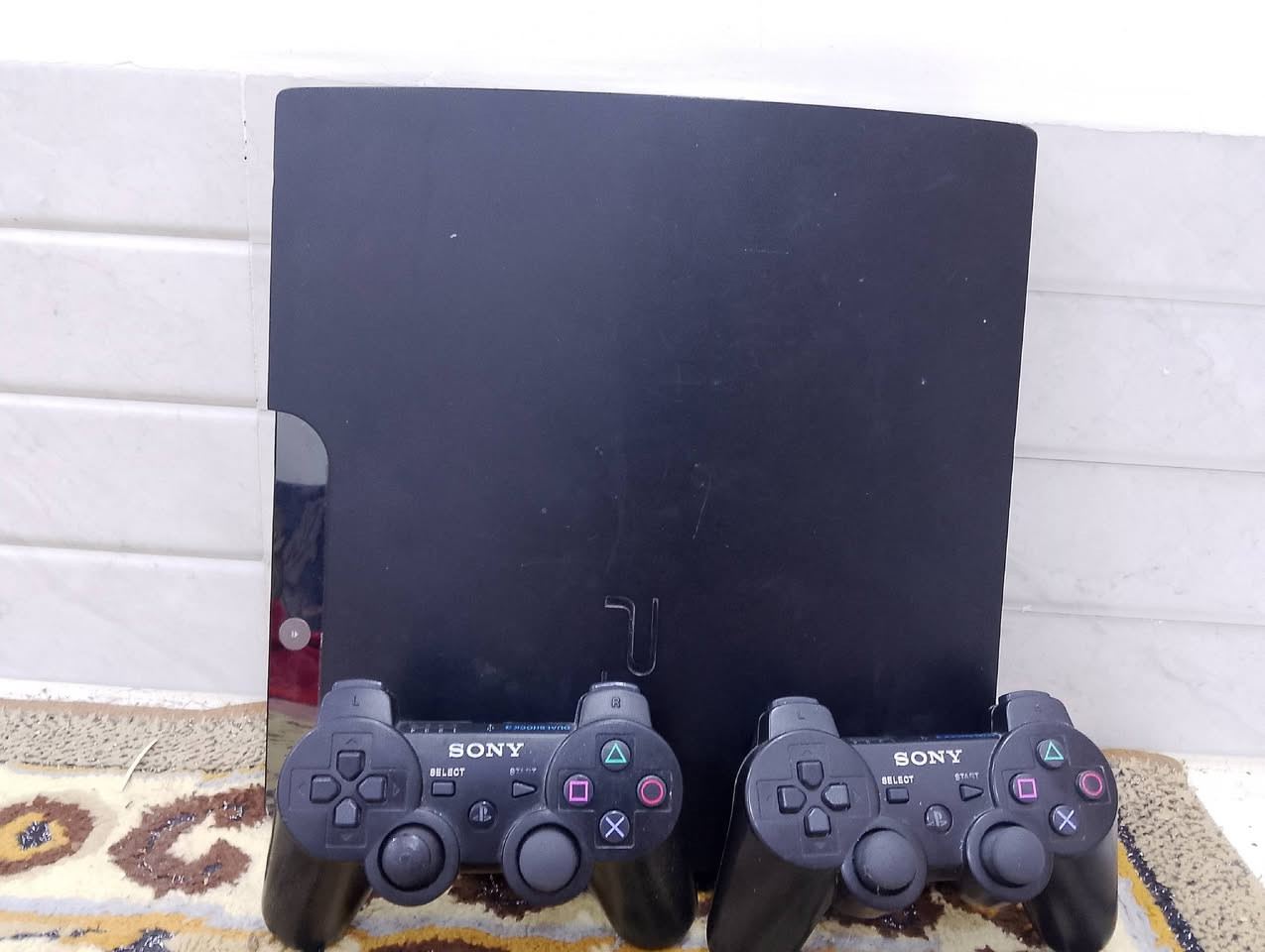 يا الله

Ps 3 sliem مهكر 

ملحقات جهاز
جوستكين 2
واير شحن
واير تشغيل
واير hd

جهاز كامل ومكمل ومهكر وبيه تقريبا 4 العاب

بيه ملاحظه وحده الجهاز مرات يشتغل hd ومرات لا ف نگدر نعتبره بيه عطل hd 
(تگدر تجيب تحويله hd ويشتغل طبيعي )
ابيعه على وضعه 

سعره 85 ألف

موجود توصيل


**إذا كنت صاحب هذا الإعلان وتريد حذفه لأي سبب، رجاءا أرسل رسالة إلى الدعم الفني**