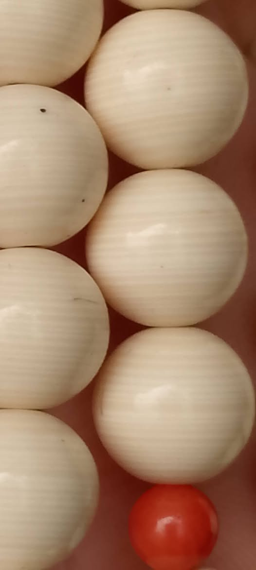 رمضان كريم عليكم بالخير واليمن والبركات 💜💜 
عاج انتيك مبصمة خراطة مصرية حبة غل عدد الحبات٣٣حبة وقياس الحبة ١٣مل وزن صافي٤٨غرام محلاية بفواصل مرجان اصلي وشرابة فضة حلبية 💜💜


**إذا كنت صاحب هذا الإعلان وتريد حذفه لأي سبب، رجاءا أرسل رسالة إلى الدعم الفني**