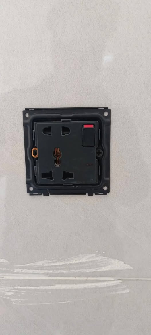 (اساس النجاح اتقان العمل)عرض خاص النقطه 3000 وبيك خير ودلل ***********
مستعدون لتأسيس الكهرباء
 بنظام السيمنز 
ونظام البوري 
(مد اسلاك الستلايت والانترنيت والكامرات)
