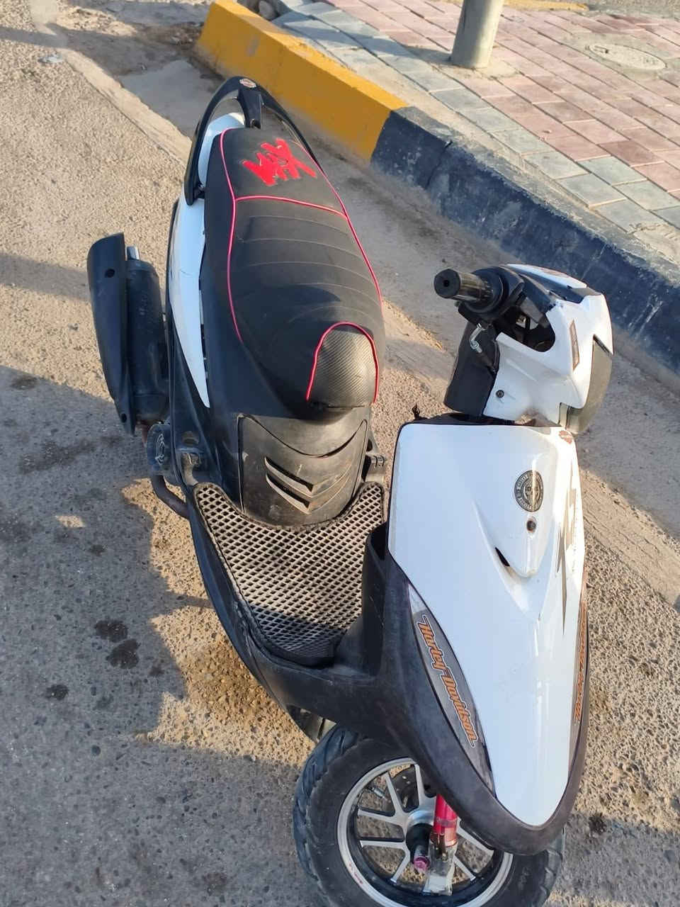 للبيع دراجه ماكس ياباني السعر 300بيه مجال حك الجية دراجة نكرا سلف هندر لايت شغالة مكينة ناعمة بوشة 55 دراجة تجي تفحص وتقتنع خير من الله مكاني كربلاء حي العامل المنطقة الاولة مقابيل للفلكة
 للتصال *********** متواجد واتساب
