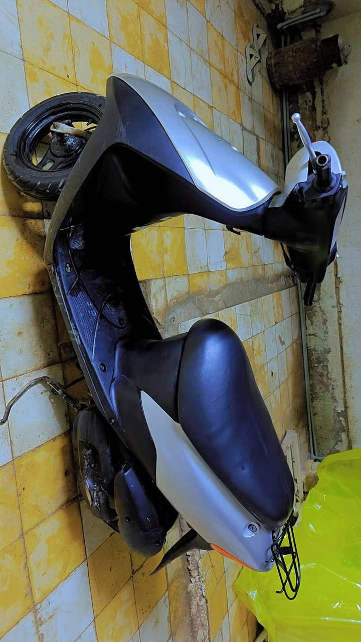 السلام عليكم دراجة للبيع ساسوكي رياضي كاملة مكمله اوراق الصحفيين قرب فلكت القاضي السعر ‏‪0 772 653 2177‬‏
