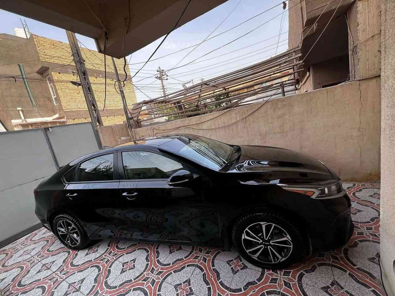 مطلوب مراوس جارجر او اوبامه انطي فرق بسيط عادي فورتي 2023 
السياره حادث خلفي جاملغ *نص قبغ جنطه بدون كص بدون داخل بدون ارباك 
محرك 2000 دوش ماشيه 38 الف السياره باسم شركه 
***********
