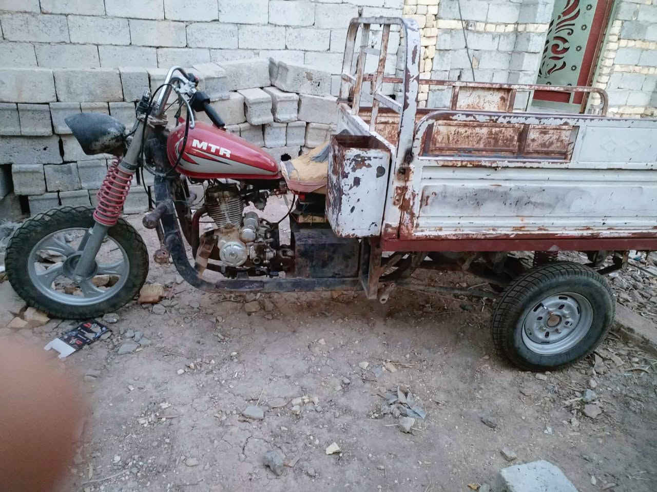 سلام عليكم ستوته للبيع امتي أر بيه اكسين جمره جديد و توايره جديد ويالي جديد ظفيره جديد ويل وتاير جديد امامي مكينه 22 شاصي نظيف ستوته كلك مكاني ديوانيه قظاه الحمزي شرقي رقم *********** سعر 450 الف
