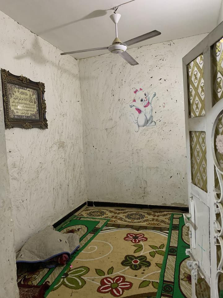 بيت للبيع المساحه ١٢٠ م خدمات كامله العنوان حي القدس خلف مستشفى الفضيليه مباشر ***********
