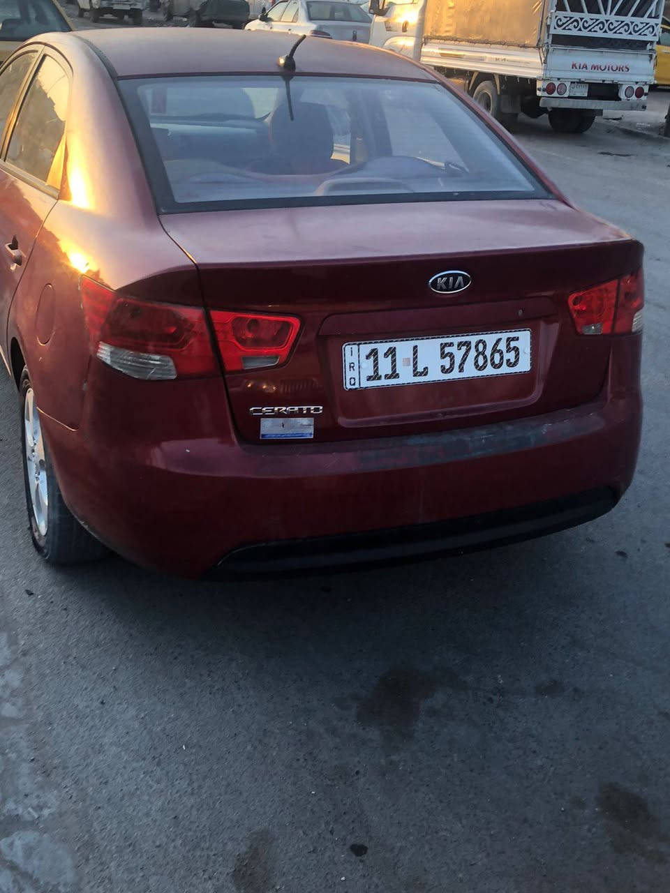 سيراتو خليجي موديل 12 بيه خشم بنيد معجون وجاملق ايمن مبدل بلادي مكفوله من ضربه قويه رايده 92وبيه مجال بسيط ***********
