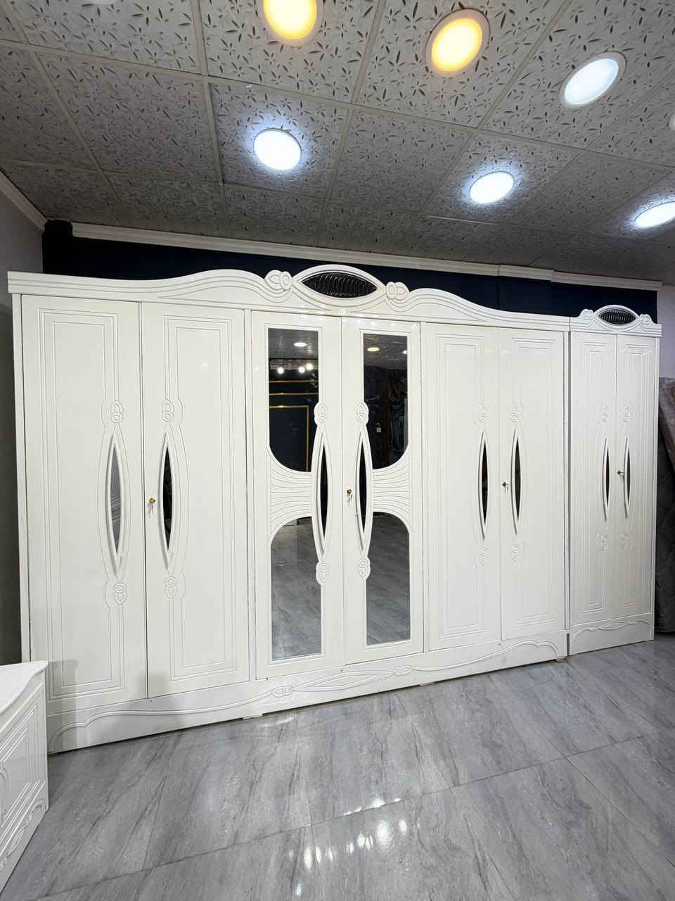 غرفة نوم كامل، التخت طول مترين و العرض 160 سم
بأنسب سعر تخفيضات الشهر الفضيل 
للحصول على معلومات اكثر ارسل رسالة
____________
تاخم ژووری نوستن کامل 
تەختەکە دوو مەتر درێژی و مەت و 60 پانی 
بە گونجاوترین نرخ بەبۆنەی مانگی پیرۆزی ڕەمەزان بۆ زانیاتی زیاتر نامەیێک بنێرە


**إذا كنت صاحب هذا الإعلان وتريد حذفه لأي سبب، رجاءا أرسل رسالة إلى الدعم الفني**