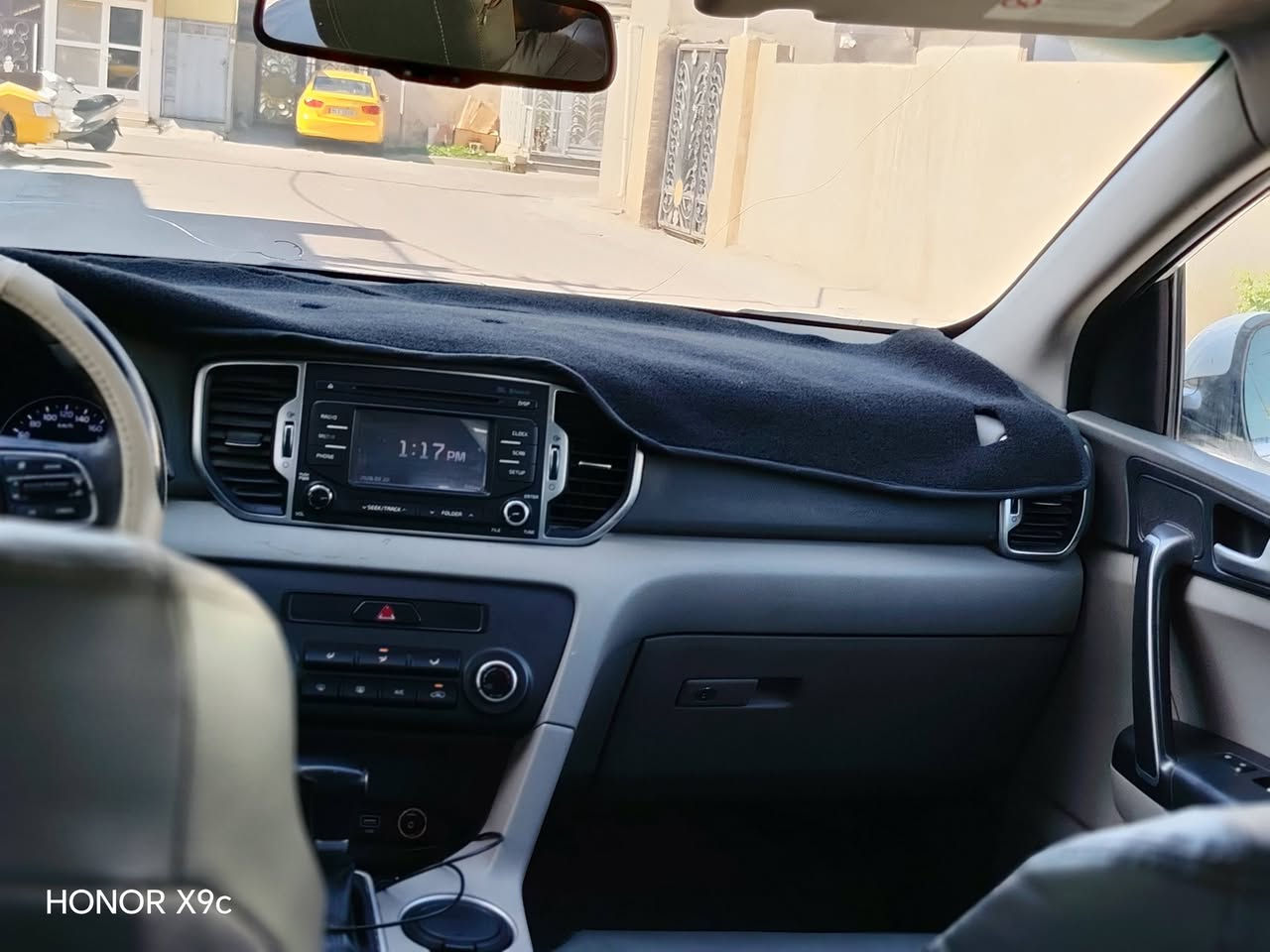 سلام عليكم
سبورتج موديل 2016 خليجي كفاله
نص مواصفات معروفه محرك ٢٠٠٠ دوش بلادي
رقم بغداد مكاني بغداد سعر ١٦٩ بيهه مجال
هاتف *********** يرهم مراوس
