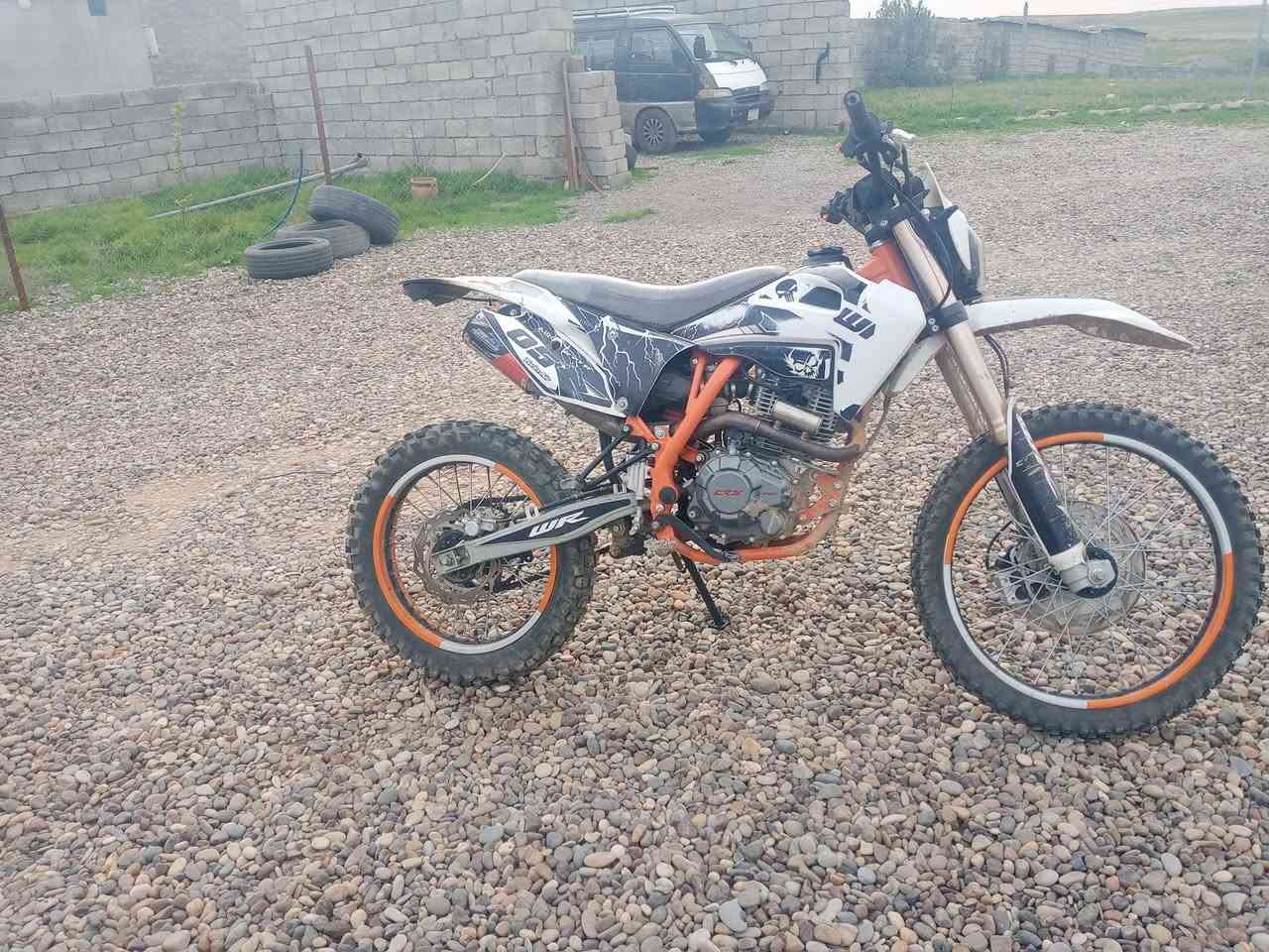 سلام عليكم قفاز crx300cc محرك كير شرط معدل نار شلعه نار الموطور ما ناقصو برغي شغل وطلع ترايك وين ما تريد شراي تعال خاص


**إذا كنت صاحب هذا الإعلان وتريد حذفه لأي سبب، رجاءا أرسل رسالة إلى الدعم الفني**