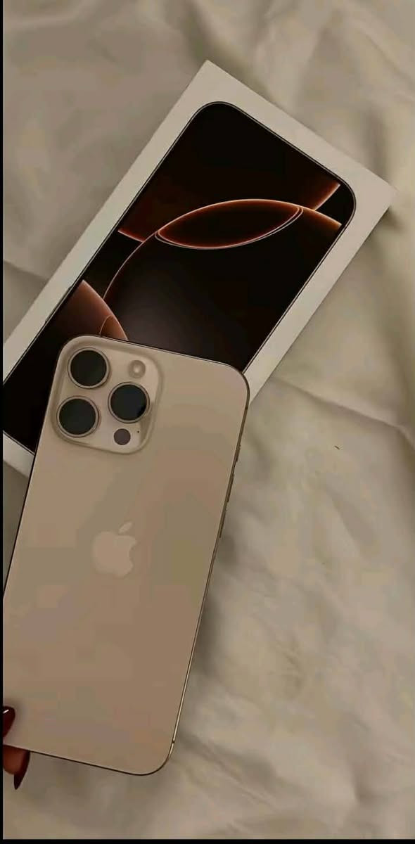 السلام عليكم
ايفون 16برو ماكس كوبي ماستر ذاكره 256 بطارية 100 ويا كارتونه وجميع ملقاته السعر 70الف مكاني بغداد للاتصال ***********
