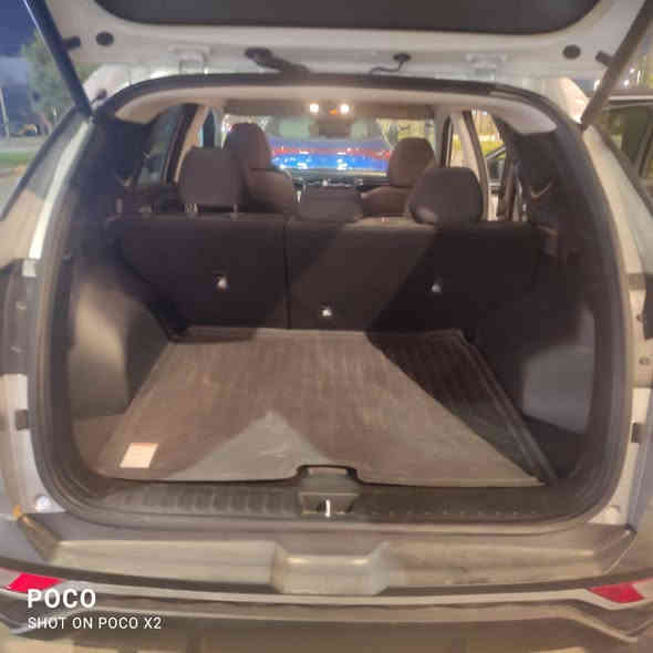 توكسان موديل ٢٤ منفيس بسمي بدون رقم ماشيه ١١ الف بدون ايرباك قطعه وحده فقط صبغ بصمه شاشه كبيره سعر ١٨٥ وبيه مجال الاتصال على الرقم ***********وانا خادم
