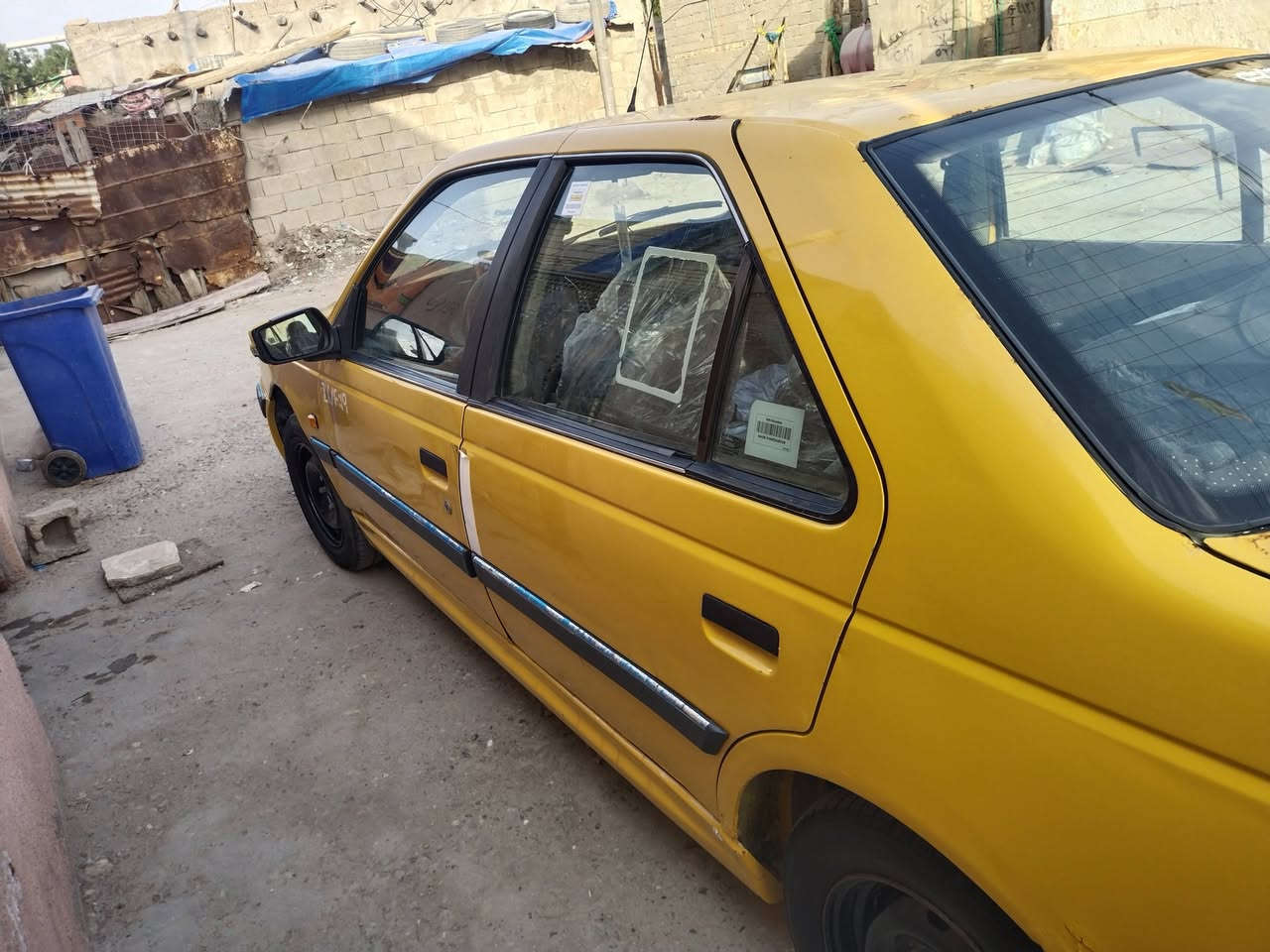 اعاده نشر بسبب الوعود الكاذبه للبيع بيجو بارص مديل 2015 محرك نضيف كهربائيات كلها شغاله تبريد نقص بس غاز دوشمه شاشه السياره باسمي سنويه لحد 2028 رقم انكليزي السعر 35وبيها مجال قليل العنوان البصره ابو الخصيب عويسيان رقم الهاتف *********** يوجد واتساب
