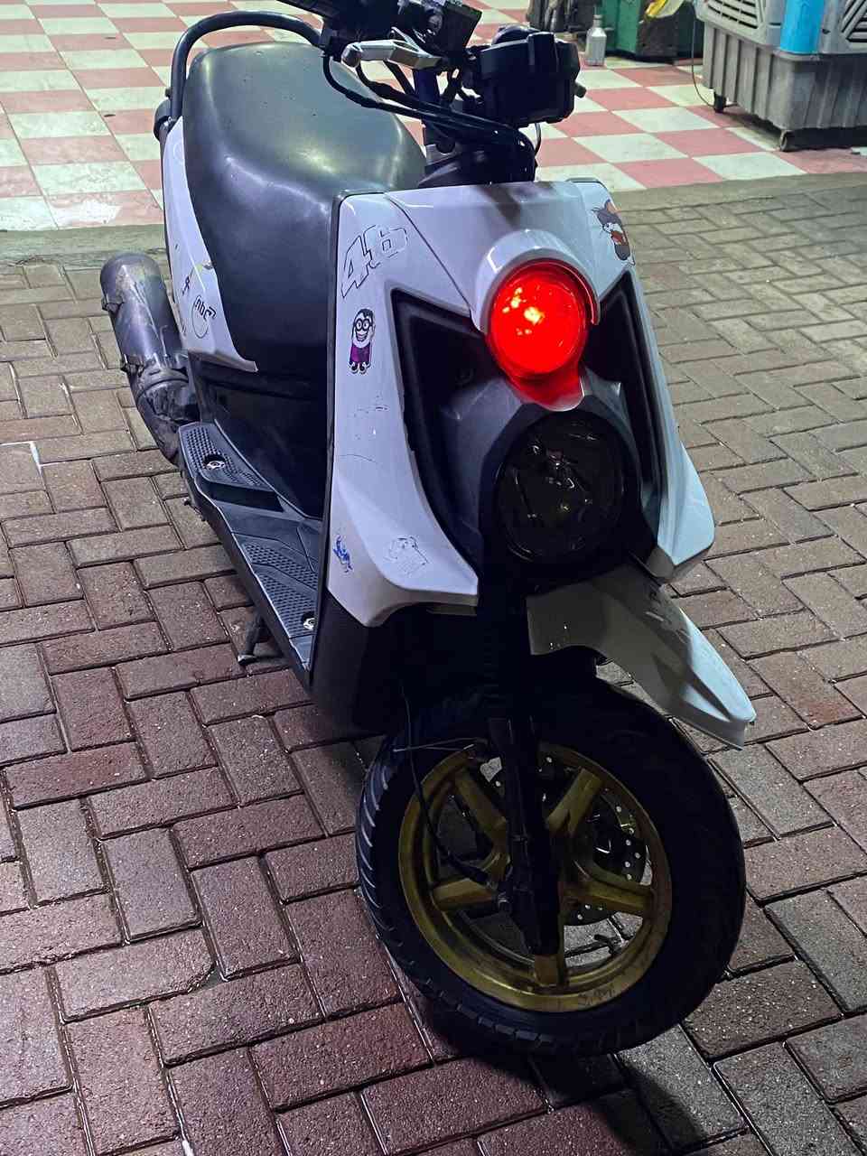 سلام عليكم جبلي لبيع مكينه خير من الله مامفتوحه بكاني بغداد لحريه ***********متواجد واتساب لسعر ٨٥٠👍🤍
