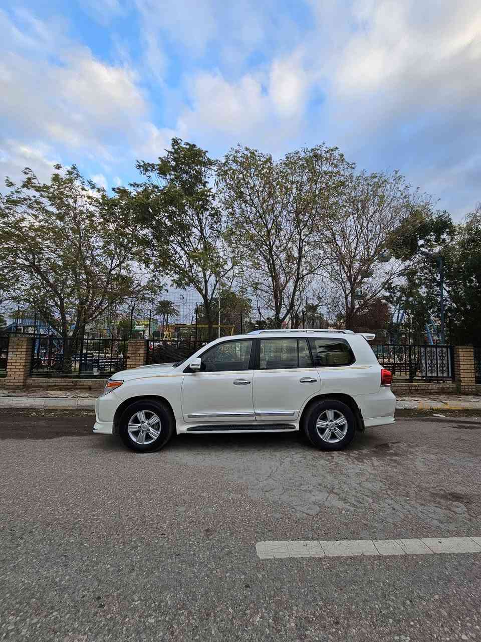 لانكروز بريم2015 أصلي فول لمواصفات للاخير ام الطفاية ماشيه ١٣٠km

شرط فيت بم مال لشركه بلكات الشركه وفحص وتأكد سيارة نضافه 99% كلشي ع بلاد صار ضربه بل بنيد وبدلنا شرط بلادي من تيوتا نفس السمك  السيارة شرط بسونار ميطلع بس اني ابيع فقط قطعه مبدله بلاد بنيد وصبغ بارد بجاملغ وصور لبنيد قبل الضربه بنشر بدون دواخل  تحويل مباشر مكاني ديالى سعرها ٣٧٧ ورقه قفل مكاني ديالى ***********
