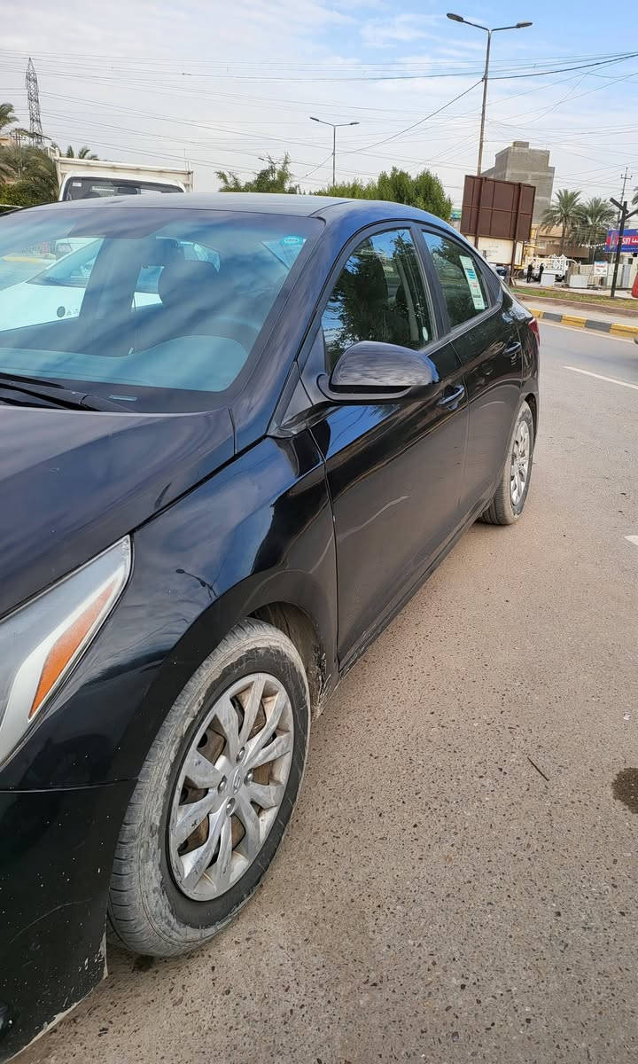 السلام عليكم .
اكسنت 2018 محرك 1.6GDI وارد امريكي رقم سليمانية صور الحادث والسونار ثنينهن بالمنشور. ضايفلها حساسات خلفية دفن مو ظاهري وباقي التفاصيل واضحة بالصور السيارة بأسمي والسنوية جديدة والهزة تسقط بشهر السابع سعرها 108 بيها مجال حك الجية مكان السيارة بغداد الغزالية 
***********

