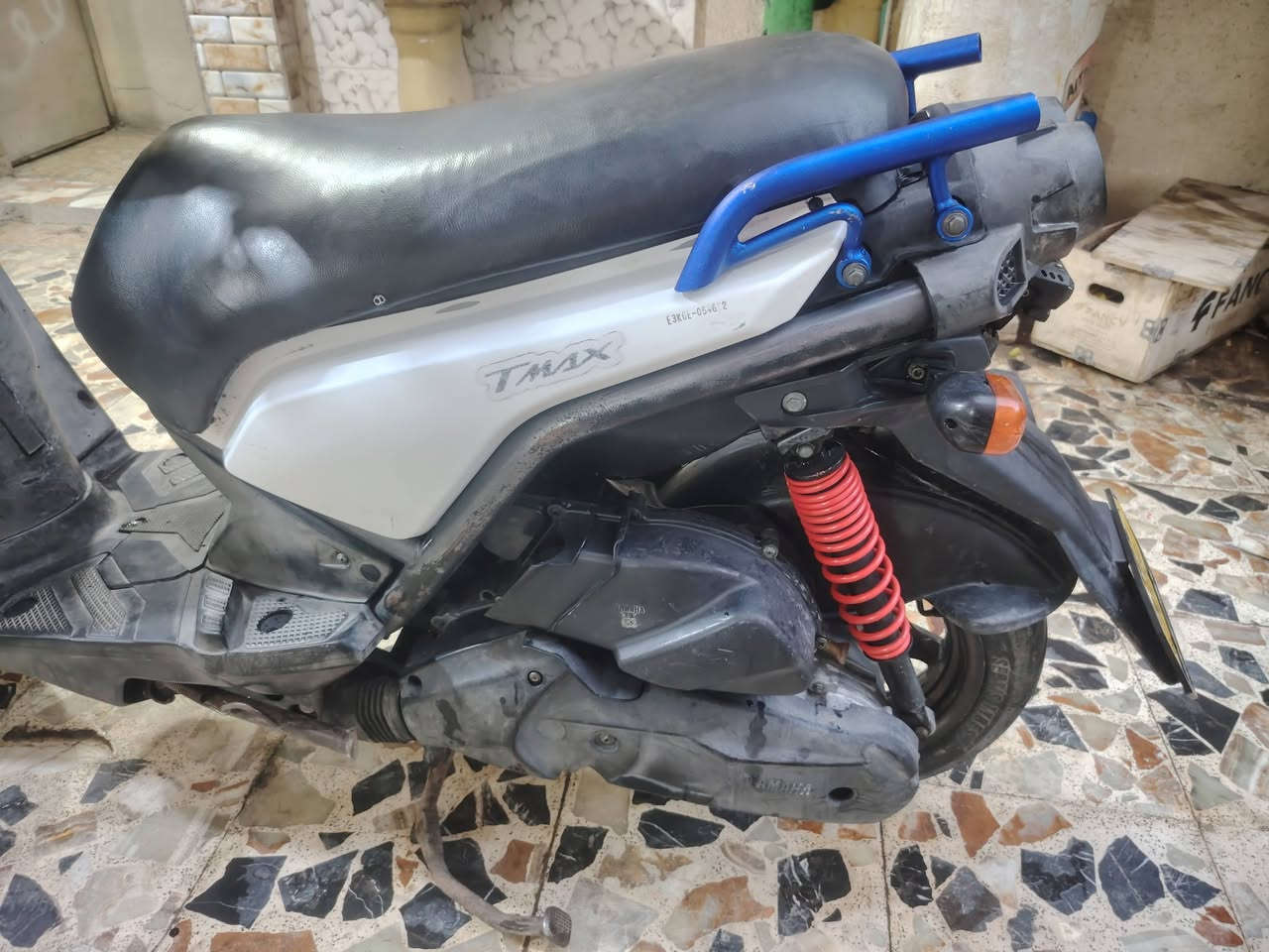 لبيع سكنس جبلي تخبل دراجة اي نقص مابية تخبل كفراتة مختمة سعرها ٩٥٠الف شراي يخابر خادم ***********
