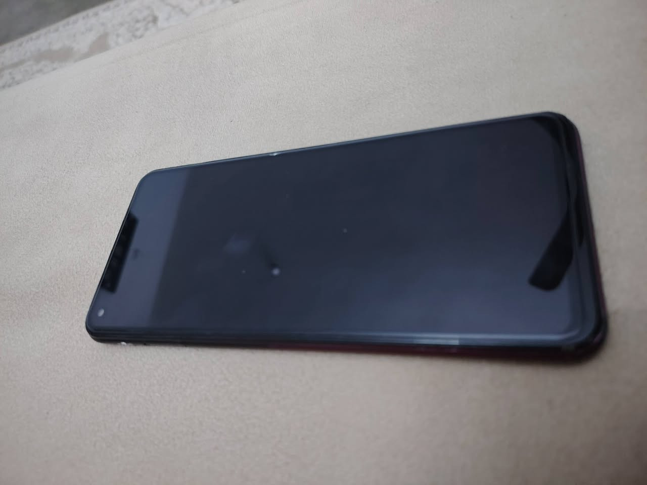 بۆ فرۆشتن: مۆبایلی Infinix HOT 10
بیرگە (مەمۆری): 128 گێگابایت

​ڕام: 4 گێگابایت

​پاتری: 5200 mAh

​باری مۆبایلەکە: مۆبایلەکە کاردەکات و کێشەی نییە، بەڵام بۆ ڕاستگۆیی (شاشە، پاتری، و شوێنی شەحنەکەی گۆڕاوە). پشتی مۆبایلەکەش کەمێک داخورانی پێوەیە وەک لە وێنەکاندا دیارە. بۆ بەکارهێنانی ڕۆژانە یان وەک مۆبایلی دووەم زۆر گونجاوە.

​نرخ: 65,000 دینار (کەمێک مەجالی تێدایە)

​شوێن: کەرکوک


**إذا كنت صاحب هذا الإعلان وتريد حذفه لأي سبب، رجاءا أرسل رسالة إلى الدعم الفني**