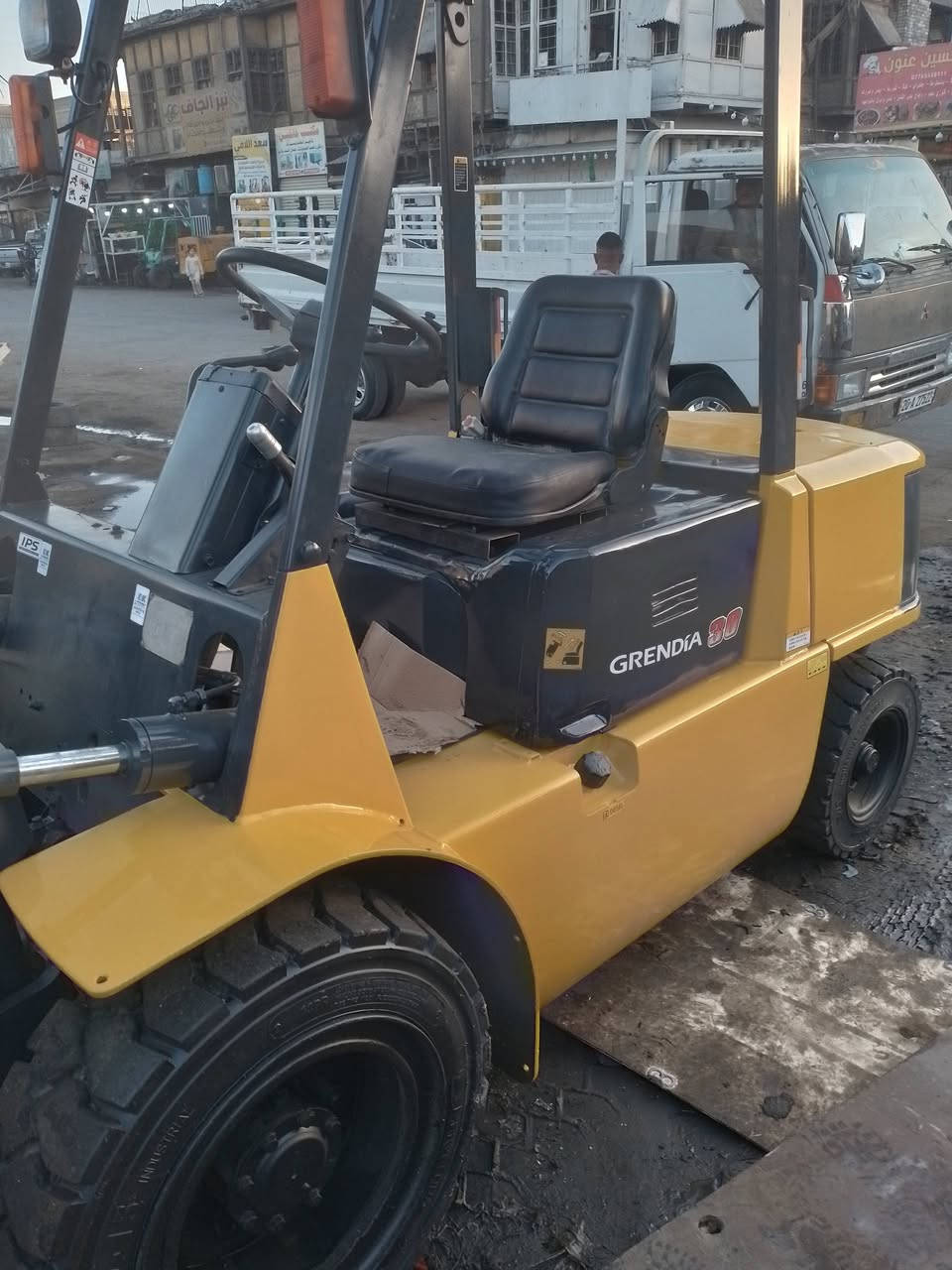 سلام عليكم رافعة شوكيه مسيبوشي الرقم ***********
