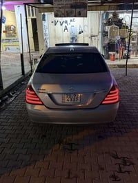 Mercedes Benz s550 2008 مواسەفات یابانی  V8بێ تۆربۆ مەرغوب هەموو گیانی...
