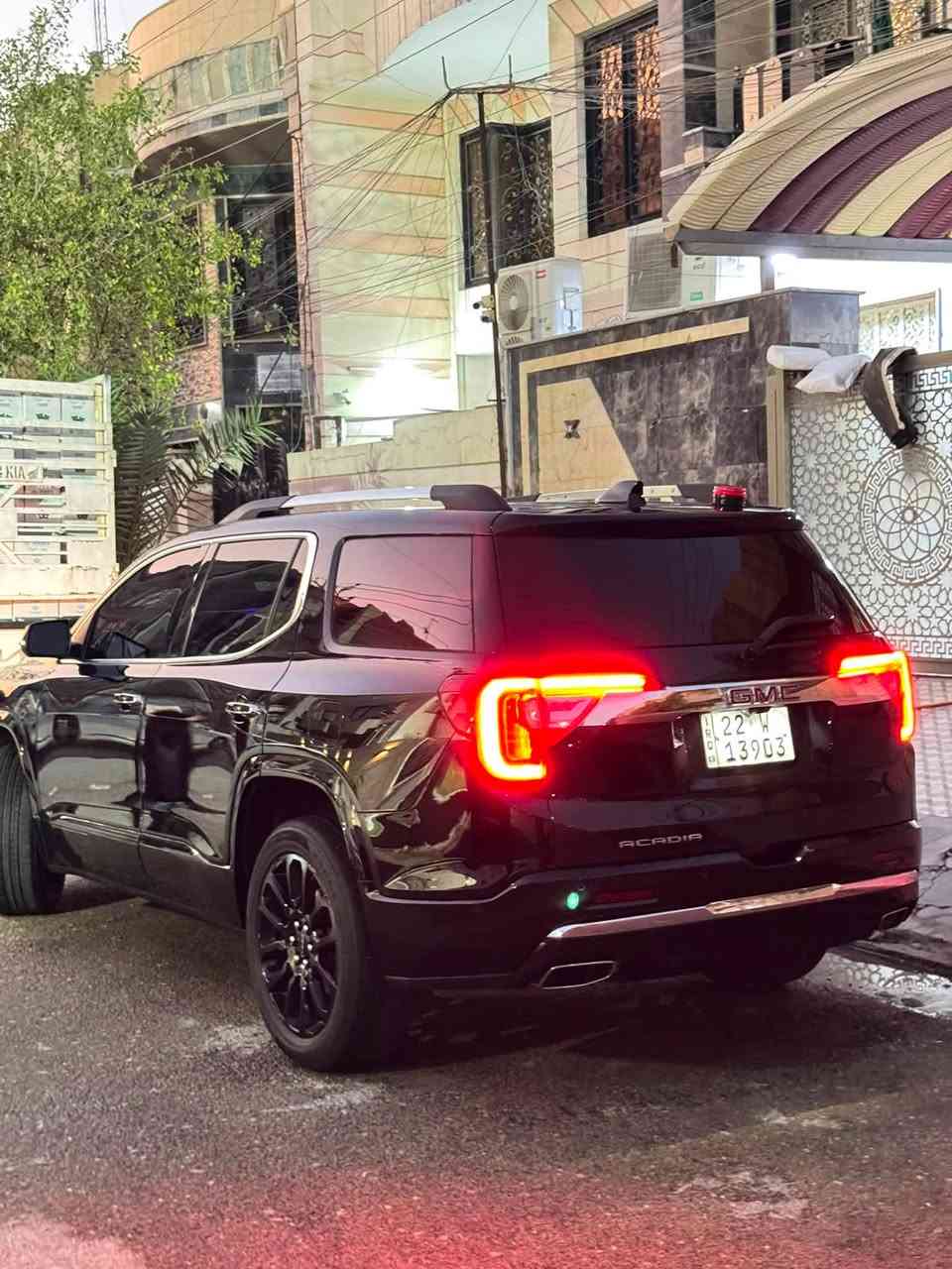 السلام عليكم 
جمسي اكادي دينالي GMC✅
للبيع فقط   مديل 2023
السيارة كفالة عامة ✅
فقط دعامية صبغ 
السيارة فولل مواصفات 
محركة 6 سلندر  3600 المرغوب ✅
بصمة ✅
فتحتين ✅
كشنات جلد تدفئة تبريد ✅
كامرات عدد5  360ْ درجة ✅
7 راكب كشنات سياحية ✅
رادارات جانبية وخلفية وامامية ✅
السيارة مغلفة ppf كاملة ب 20 ورقة ✅
++ تضليل السيارة كلهه وبيهه كتاب باقي 9 اشهر ويخلص✅
ويل 20 جديد ✅
السيارة ماشية 46 ميل حقيقي ✅
رقم اربيل بسمي تحويل ثاني يوم ✅
وموصفات الدينالي معروفة بعد 
مكان السيارة بغداد الكاظمية جكوك 
رقم الهاتف *********** واتساب متوفر

