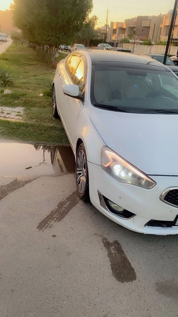 السلام عليكم ورحمة الله وبركاتة
للبيع كيا كادينزا 2016 امريكي

محرك 3،300 — GDI

رقم بغداد بأسمي تحويل او وكالة جاهز 

فول مواصفات 1/1

فتحتة سقف بانورما طگتين 

اشاير بالمري

كشنات جلد كهربائي + تدفئة تبريد

شاشة كبيرة وكالة كار بلي 

مري شفط + ترحيب عند الفتح 

حساسات امامية خلفية 

كامرة دوارة 

تحكمات ستيرن

تبريد قطعتين 

السيارة كامله وجاهزة ومناقصها اي شي 

السعر / 145 $

مكان السيارة بغداد _حي العدل

للاستفسار / ‭0770 437 2237‬
