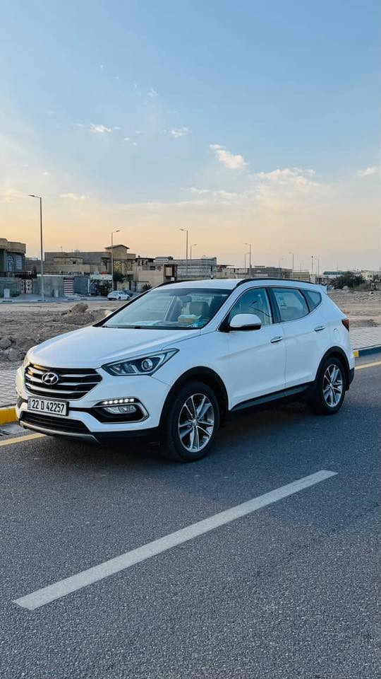 سلام عليكم سنتافي للبيع موديل 2018 خليجي 4 سلندر كير محرك كله كفاله مكفوله من الضربه والصبغ والتبديل رقم اربيل سنويه جديده تريد وكاله تريد تحويل مكان السياره البصره  سعر 175  رقم صاحب السياره ***********
