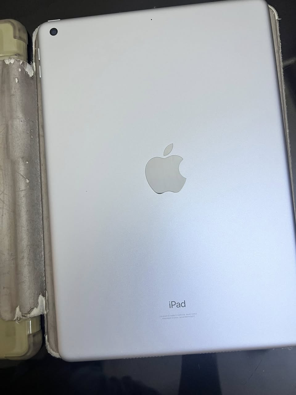 للبيع iPad 9 – 64GB
اللون سلفر، نظيف جداً مثل الصور
البطارية 87%
الجهاز استخدام شخصي وشغال ممتاز، بدون أي مشاكل
وياه الكفر
بدون شاحنة
السعر: 245 ألف قابل للنقاش 

📞 ***********
