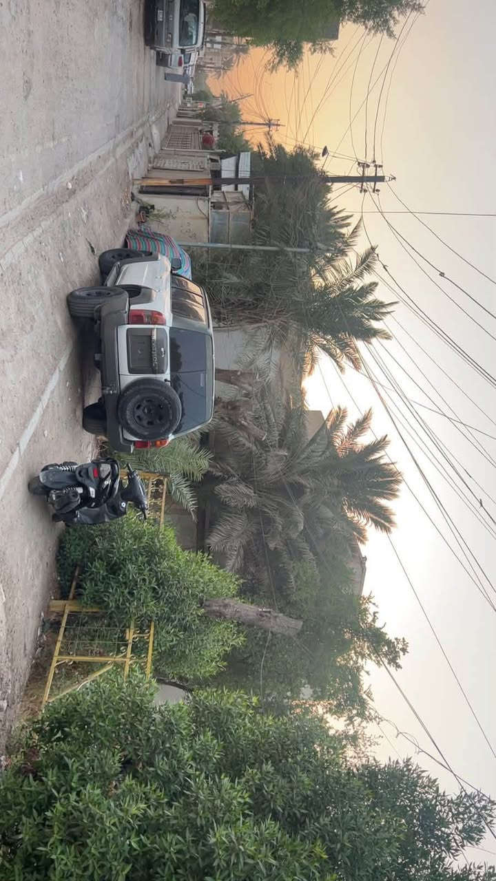 بيت للبيع في منطقة الامين الثانيه بنواب  مساحه 130م الواجهه 6 ونص والنزال 20 ركن بجانبه حديقه بفرع لحوم الامير 

للاستفسار على الرقم 
***********
***********
