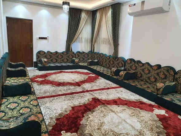 سلام عليكم
جلسة عربيه للبيع سعر ٨٠٠ وبيها مجال
للاتصال. ***********
