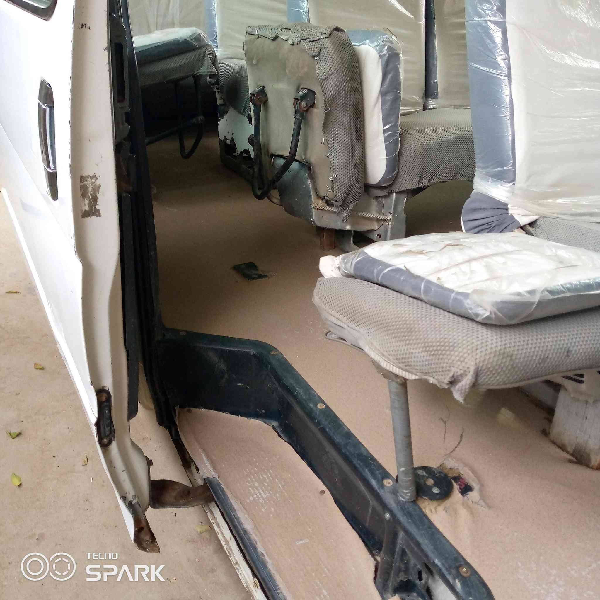 بسبب الوعود الكاذبة  جنبي موصليه 14بسم مواطن  سنويه عظم عاج  ماعليه اشارة حجز   مكينه كير جديد تخم تأيرات   غرفه  مدوشمه جديد كهربائيات كامله
مكان بابل حله 
سعر 34بيه مجال 
***********
