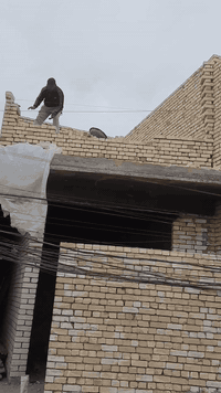 خلفات البناء درجة مستعدون لكافة أعمال وحسب المواصفات الهندسية بغداد فقط الستفسار واتساب للاتصال ***********
***********
🖋
